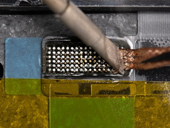 If your solder wick gets stuck that means the heat transfer from the soldering iron to the wick is not enough to melt the solder which means the solder we've melted onto to the wick is now getting stuck to the solder still on the flex.