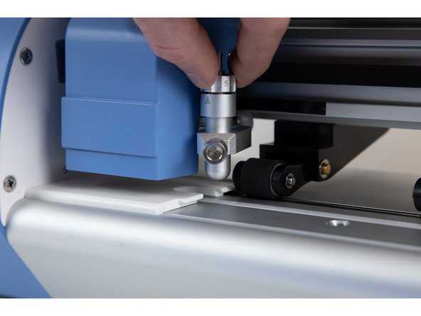 Re-tighten the blade holder and make sure it isn't loose.