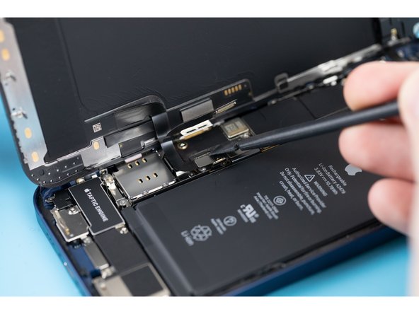 If the touch screen doesn't seem to be working on your screen after the repair you may need to re-fit this connector. Make sure you disconnect the battery before re-fitting the connector. Make sure it clicks fully into place and that there's no dust or other obstruction in the socket.