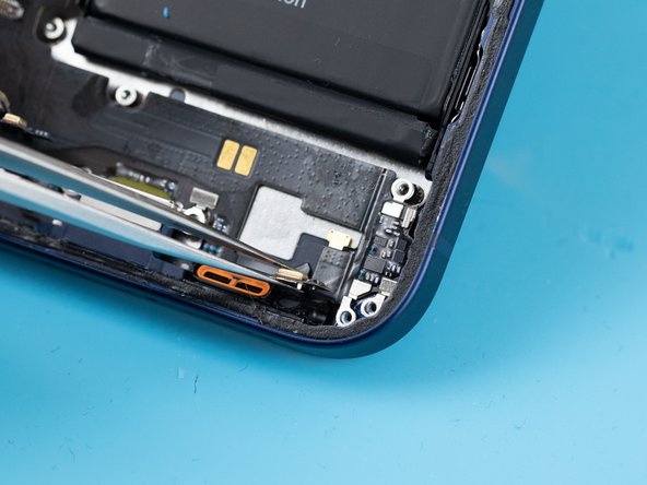 Using a tweezer, remove the microphone from it's socket.