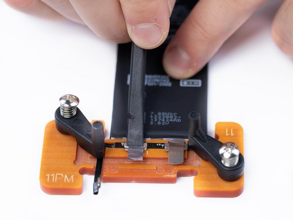 Mark the plates with a spudger to give yourself a rough guide of where to cut.