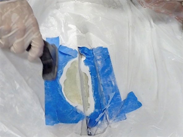 Remove residue: Vacuum to remove sanding dust.