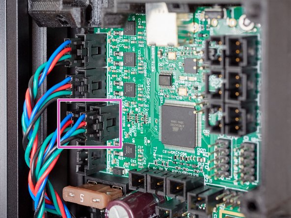 Plug the two Z motors into correct connectors on the RAMBo Mini/Einsy board, as shown. The order, (Left or Right) that the Z motors are plugged into the board, does not matter.