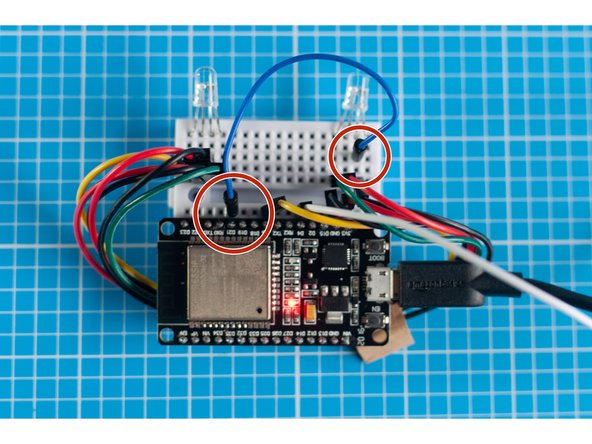 To reset the fade time to 3 hours from the last touch, to off, add a jumper lead between pin D22 on the ESP32S and ground (GND) as shown in the first picture.