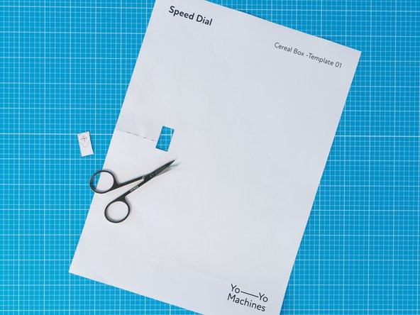 Cut the rectangular shape of template No. 1 following the black lines. The page will be your template.