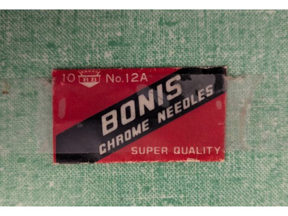 Use only the specific needles for this machine. Do not use this machines' needles in other machines.