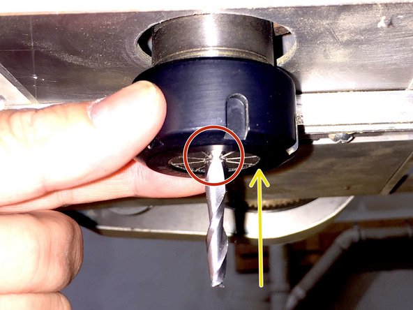 Be very careful to not cross-thread the collet onto the spindle threads.