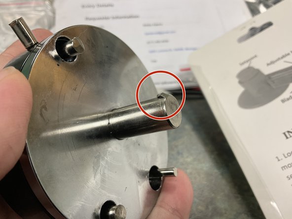 Select the correct top mold for the size button you’ll be making.