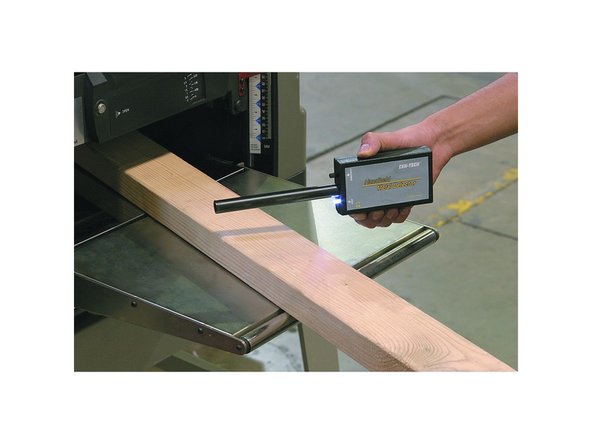 Check that there are no nails, screws, staples or other foreign objects in your workpiece.