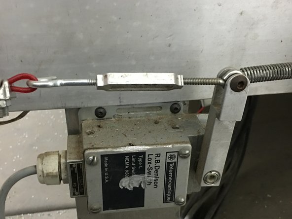 Check that the EStop cord has not been tripped.