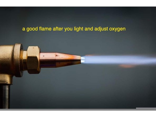 4.2Igniting the Acetylene 1:    Open the acetylene valve slightly on the torch. 2.    Use the spark igniter to ignite the acetylene gas. A sooty, smoky flame will appear. 3.    Gradually open the acetylene valve until the flame feathers slightly with minimal soot.
