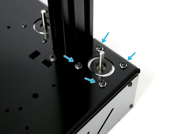 Fix the motor on the right of the 2040 beam with four M3 x 6mm cap head bolts and four M3 washers.