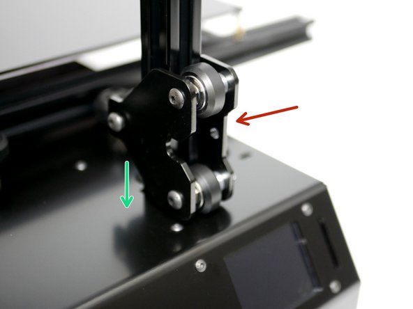 Slide onto the 500mm beam the guided Y-Idler assembly.