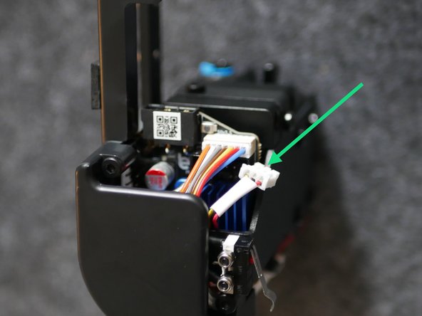 Before flashing the print heads unplug the fans from the print head tool board. This will make the print heads easier to handle when putting into DFU mode for flashing.