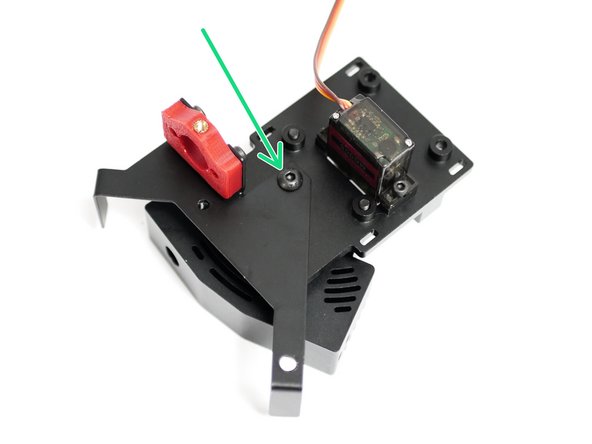 Fix the Probe and Fan Mount onto the backplate with just one M4 x 6mm bolt.