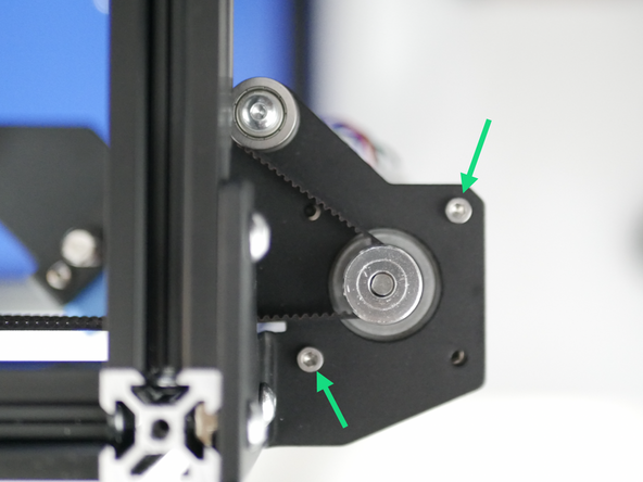 When installing the gantry motors onto the right side of the frame ensure that the bolts match as shown, if not they will rub against the belts later on.