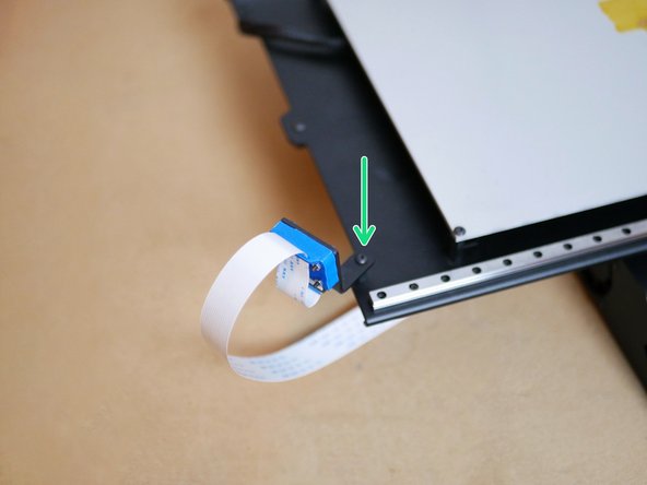 Secure the belt to the bolts on the ends of the platform.