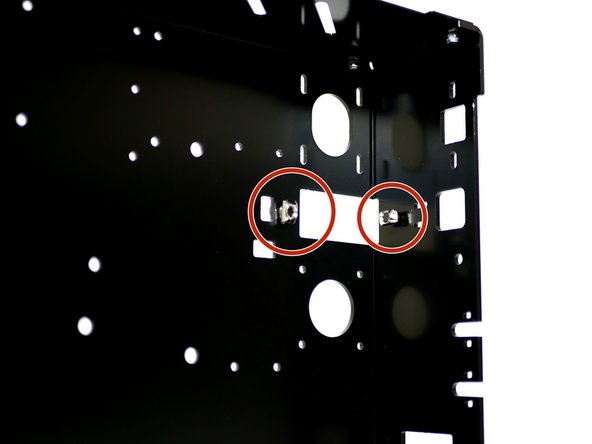 Loosely attach to the base four M5 x 8mm bolts with M5 T-Nuts.