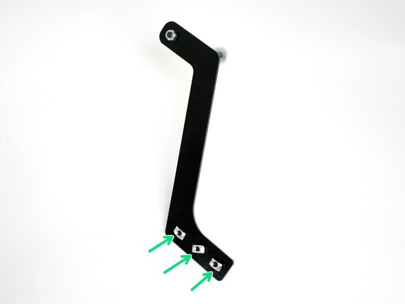 Fasten on to the second spool holder three M5 T-nuts and M5 x 8mm bolts.