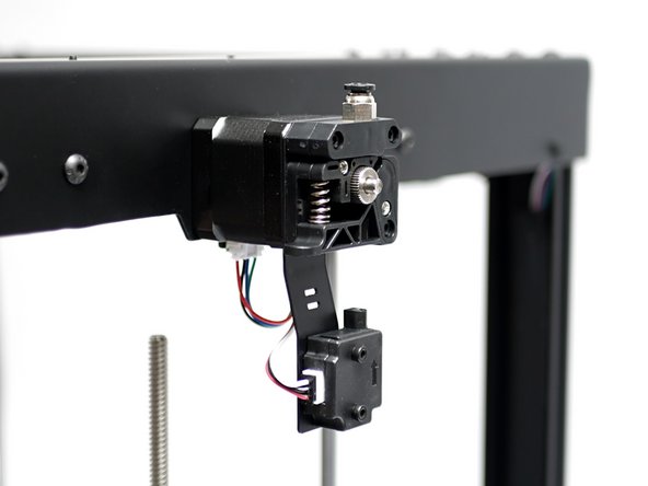 Repeat the previous steps for the second extruder on the right side of the printer.