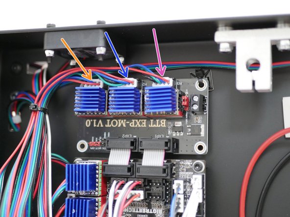 Motor 1 connects to the main board.