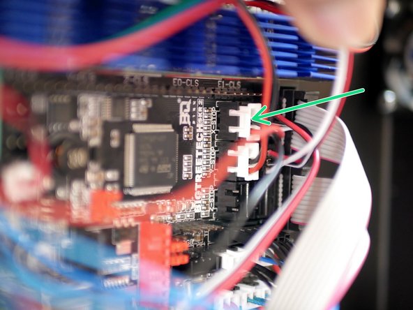 Connect the X-Endstop to the control board.