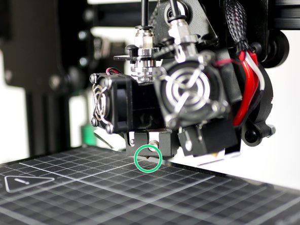 We've removed the second print fan to give a more clear view of the Hotends.