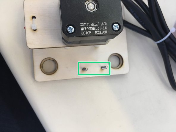 Take a pair of black and red wires 43 cm in length