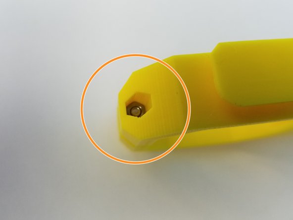 Insert M3 Square Nut and secure it using M3x16mm Screw