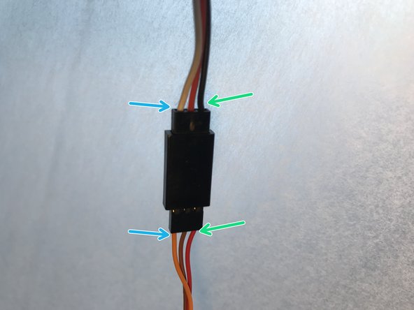 Connect the white/red/black servo extension cable coming from RUMBA board EXP3 pins 2/4/6 to the servo connector.