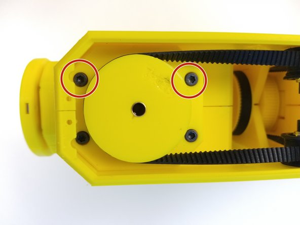 Secure the Picasso Gearbox to the Top Fork by tightening the top screws on the Housing