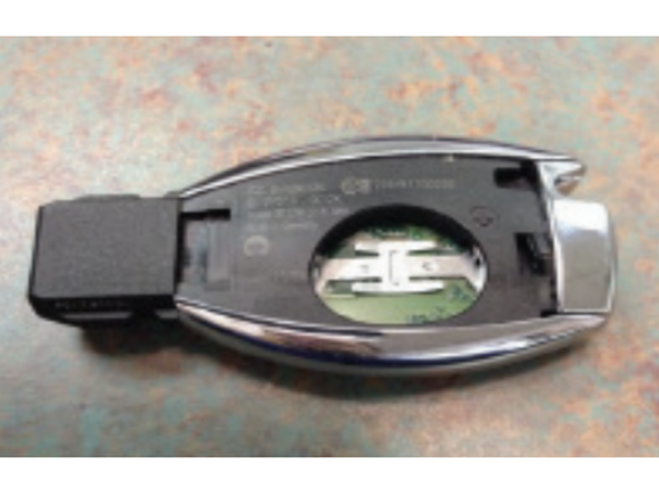 An extra key is required and will be installed with the SmartKey Starter