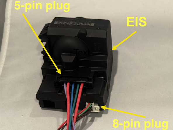 Connect OEM white 8-pin plug to mating 8-pin plug on SMRTIDLE T-harness