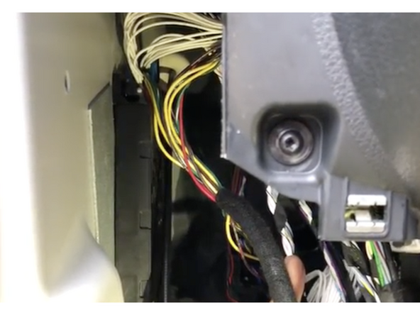 Connect 40-pin BLUE connector from EIS to mating connector on T-harness