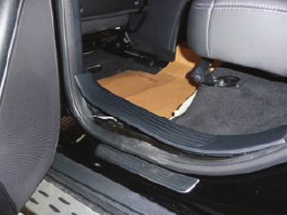 Remove driver’s rear door sill.