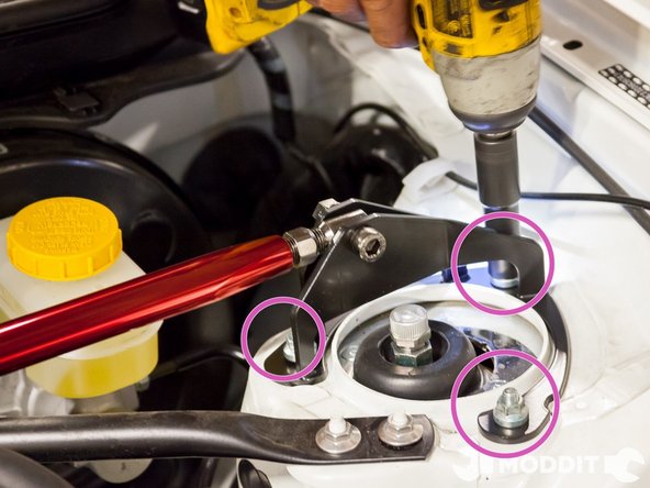 After all the bolts were tighten down with the ratchet tool, we proceeded to finally use the impact gun to finish the project.