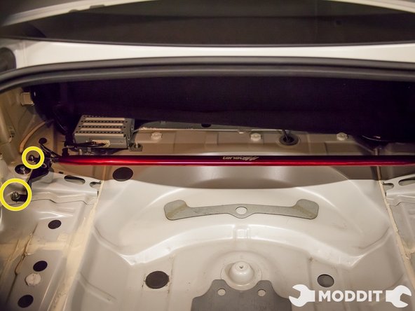 Finally once the center section was secure and equally distributed, we moved onto perform the final tightening.