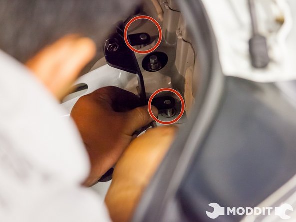 Because the strut bar may have been moved or its position changed we had to manipulate it into place and made sure that its geometry was straight.