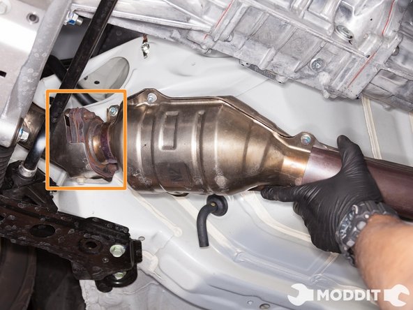 Front pipe can now be separated from the overpipe studs.