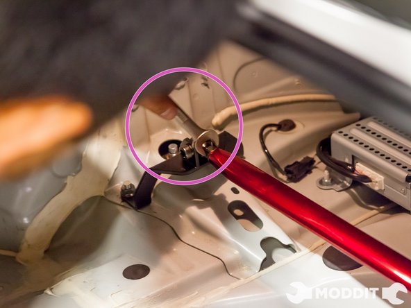 We then moved on to making sure that the center of the bar was equally set between the two Tanabe Strut Bar ends.