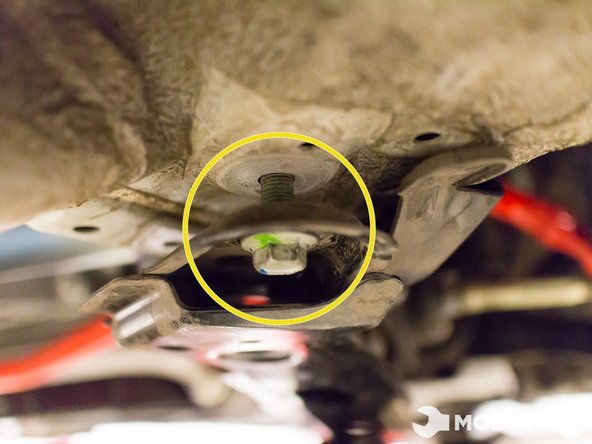 Bring the sway bar mounting bracket up to the chassis and secure but do not tighten the unit.