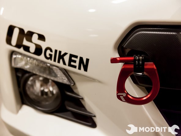 Using the set screw to adjust the direction of the tow hook, Install the tow hook in until it faces the direction you prefer.