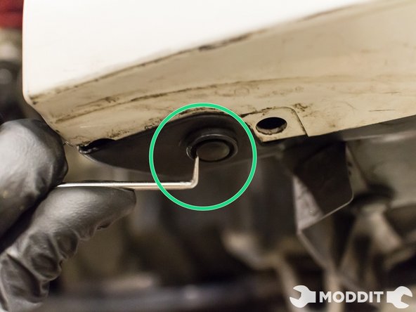 Using the aforementioned thin pick will save you a lot of headaches trying to remove these tightly placed clips.