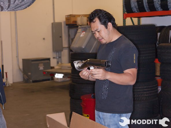 Open the Tomei box and check for all parts.