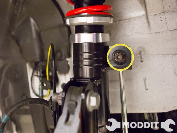 Tighten down the end link once its connected. But make sure when you're screwing the nut on, the stud is not spinning. You can use an Allen key to keep that from happening.