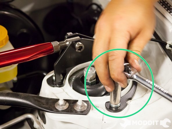 After your Tanabe Strut bar is properly squared you are free to move on to the final tightening.