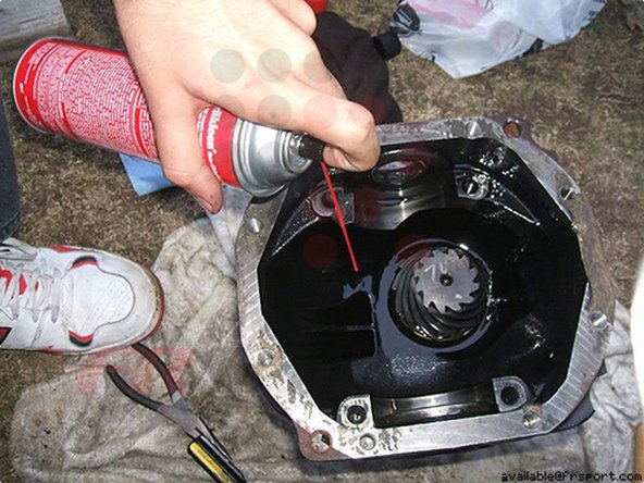 Step 6 Spray the inside of the pumpkin with brake cleaner and clean the inside and differential cover.