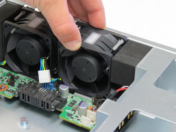 Remove fan from the server chassis.