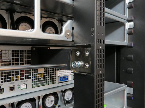 Insert (4) Phillips head screws into each output blade.