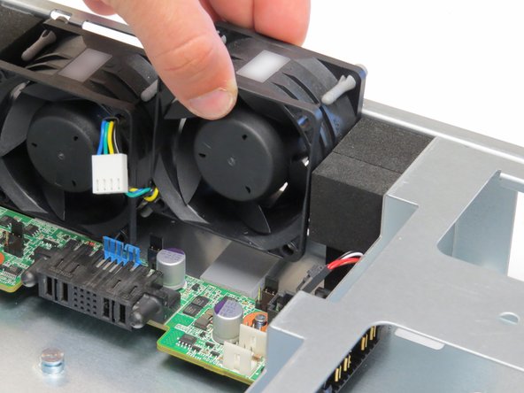 Remove fan from the server chassis.